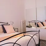 Σπίτι διακοπών Mid House *