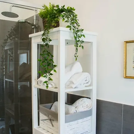 Mid House بيت للعطل *